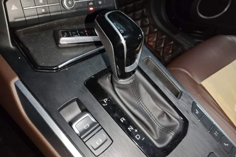 Used Wey VV7 2017 VV7c 2.0T Flagship Model
