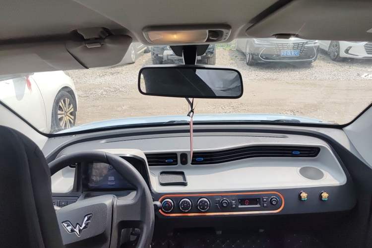 Used Wuling Hongguang MINIEV 2020 Lite Version Lithium Iron Phosphate Headliner