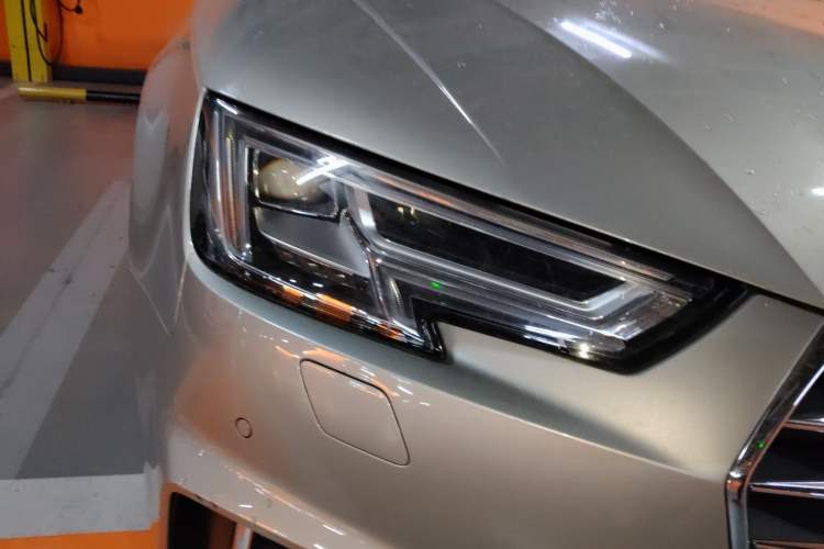 Used Audi A4L 2018 30th Anniversary Edition 40 TFSI Fashion Model