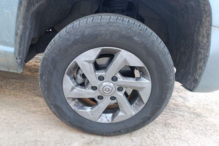 Used Great Wall King Kong Poer 2023 2.0T Manual Gasoline 4x4 Base-Trim Long-Box GW4C20C Right Front Wheel Hub