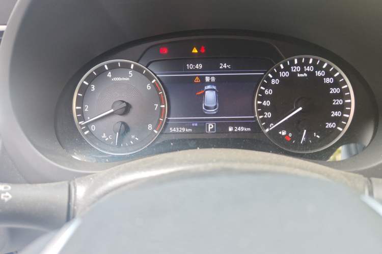 Used Infiniti QX50 2018 2.0T Two-Wheel Drive Fashion Edition Odometer Close Up