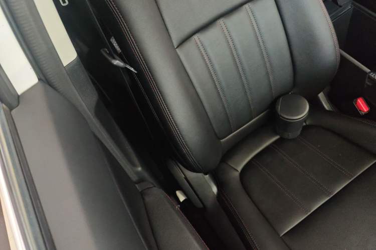 Used Mazda CX-5 2013 2.0L Automatic Two-Wheel Drive Comfort Version