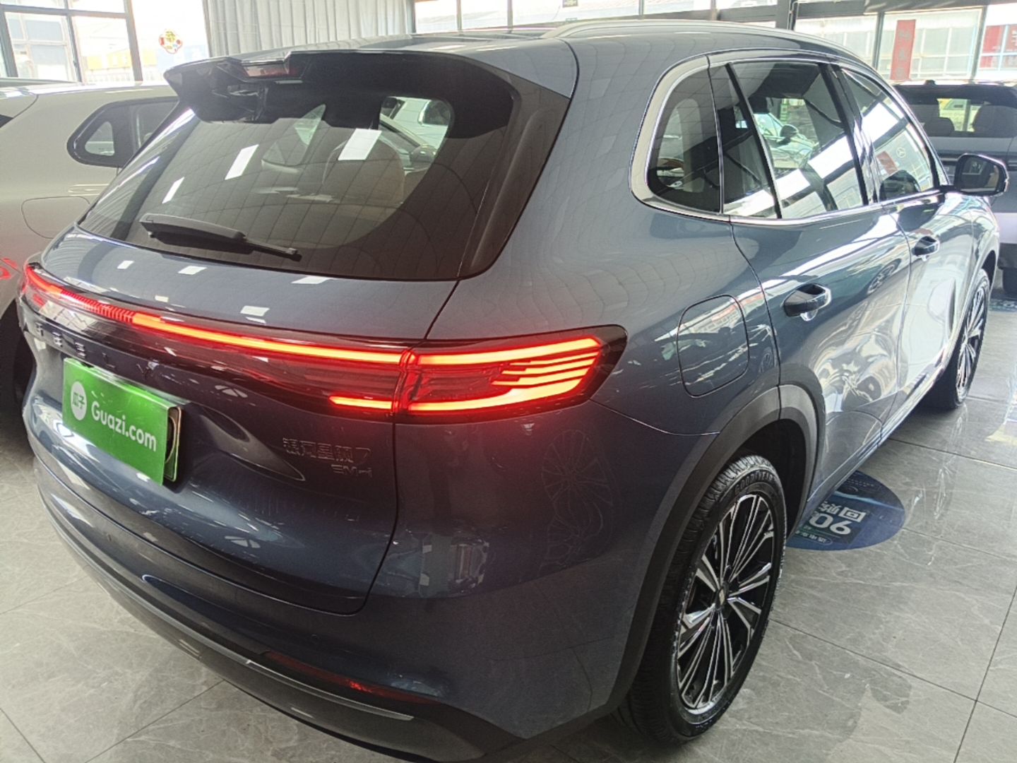 Geely Galaxy Xingjian 7 EM-i 2025 120km Navigator Edition — снимка 6