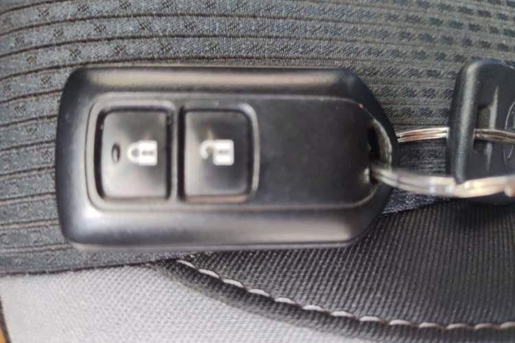 Used Toyota YARiS L Zhi Xuan 2021 X-Trail 1.5L CVT Leading Edition
