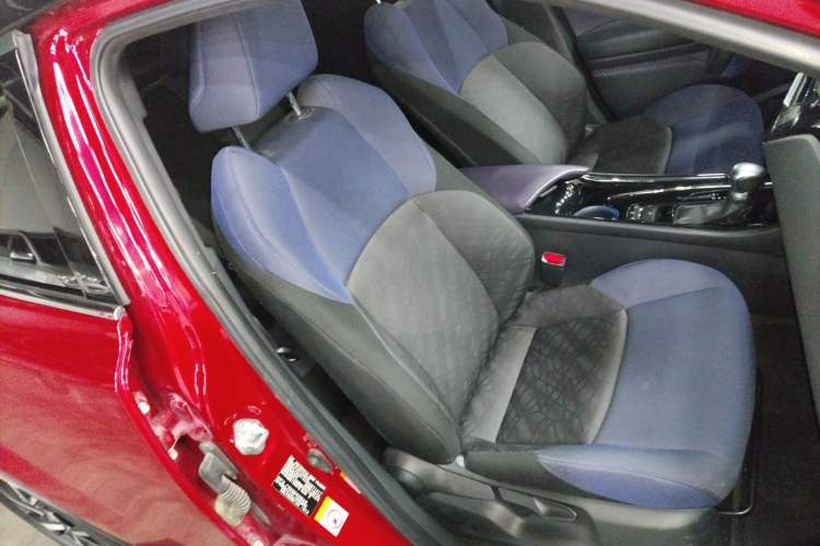 Used Toyota C-HR 2020 2.0L Leading Edition Right Front Seat
