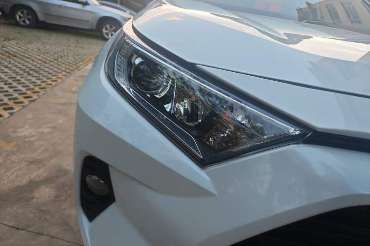 Used Toyota RAV4 2021 2.0L CVT Two-Wheel Drive Urban Edition
