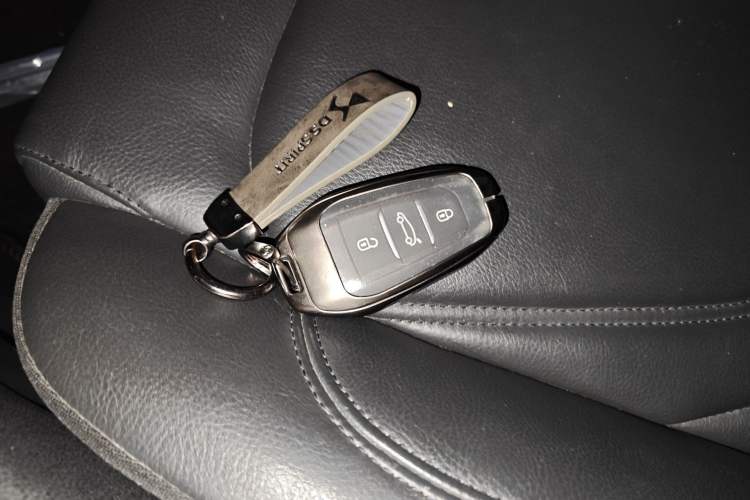 Used DS 5LS 2014 1.6T Luxury Edition THP160 Vehicle Key