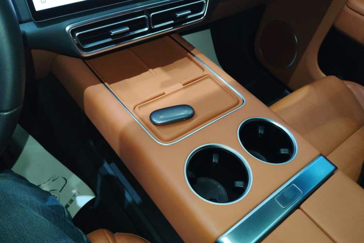 Used Li Auto L8 2023 Pro Model
