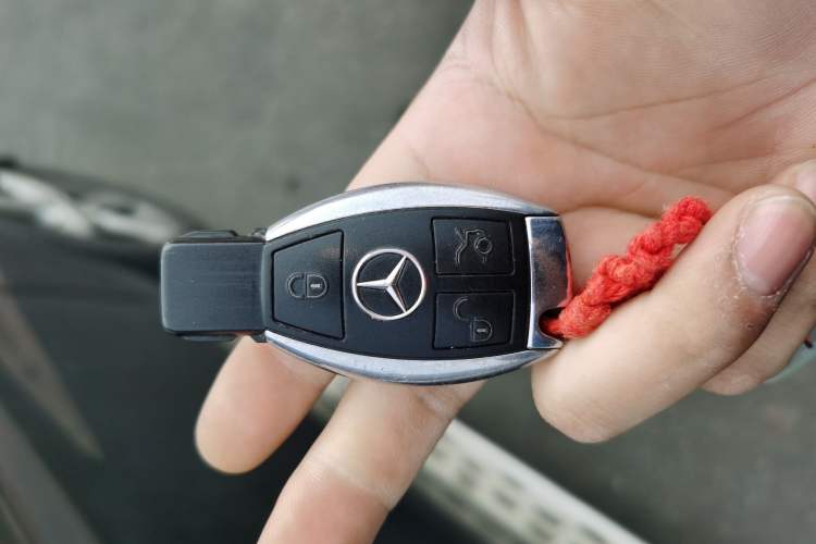 Used Mercedes-Benz M-Class 2012 ML 300