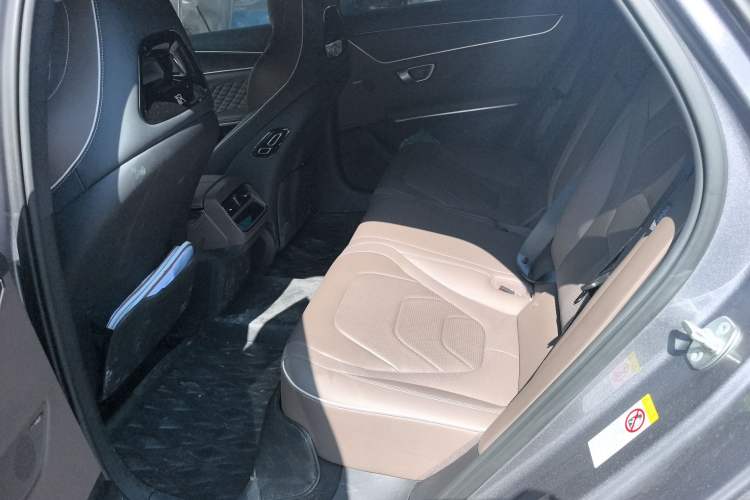 Used BYD Han 2022 DM-i 121KM Luxury Model