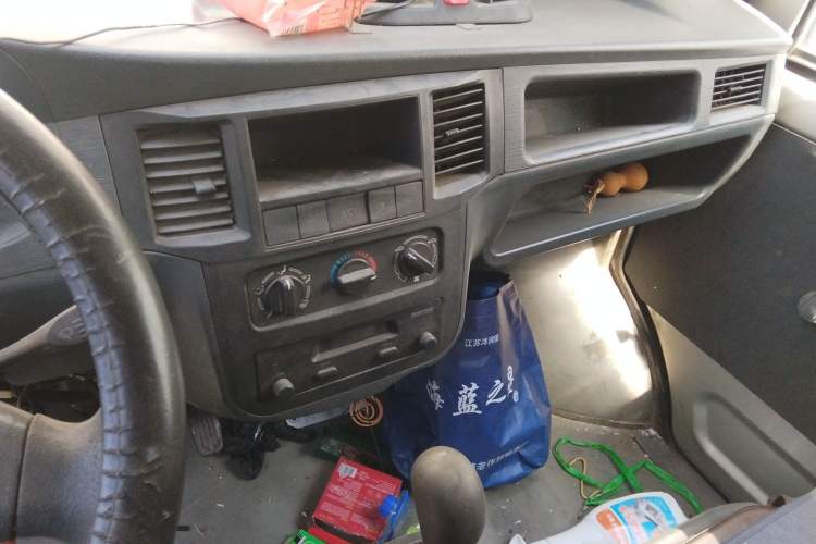 Used Wuling Zhiguang 2008 1.0L Standard Version
