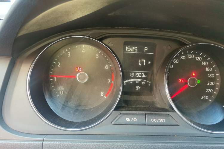 Used Volkswagen Lavida 2017 1.6L Automatic Comfort Edition
