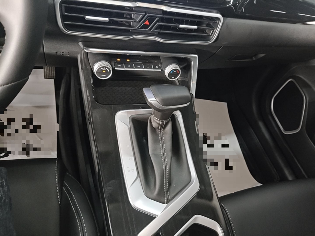 Geely Auto Coolray 2025 Model 1.5L CVT Superpower Edition MAX — снимка 16