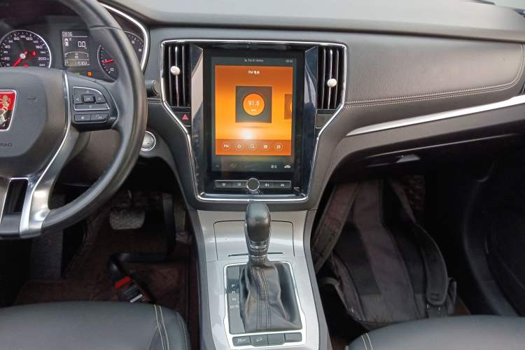 Used Roewe RX5 2019 20T Two-Wheel Drive Automatic 4G Connected Platinum Edition