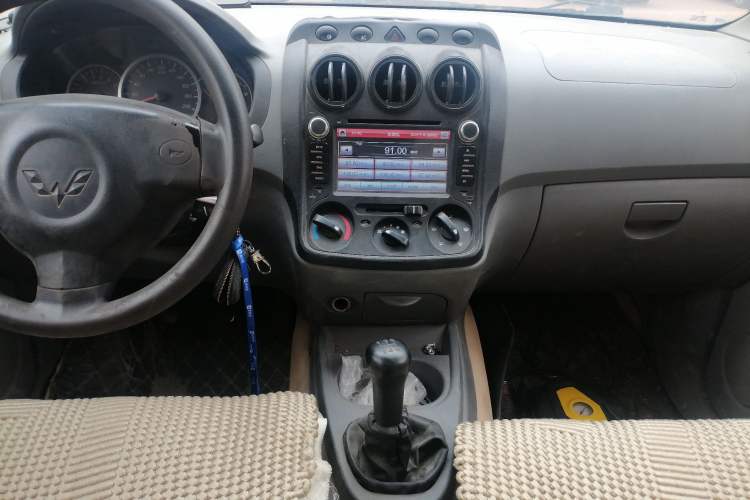 Used Wuling Hongguang 2014 1.5L Base Version