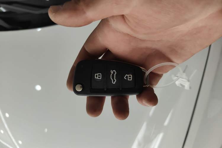 Used Chery Arrizo 5 2025 Excellence Version 1.5L Manual Fashion Edition
