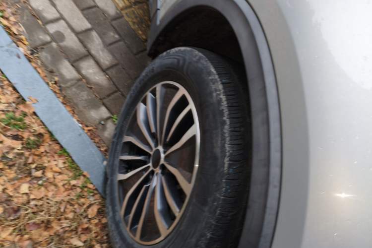 Used BAIC Beijing X7 2020 1.5TD DCT ZhiShang Edition Right Front Wheel Hub