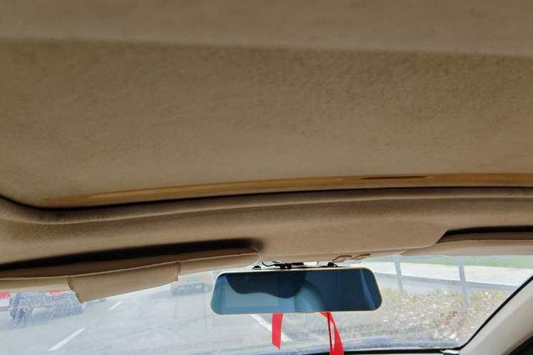 Used Haima Fumei 2012 Sedan 1.6L Automatic Flagship Edition Headliner