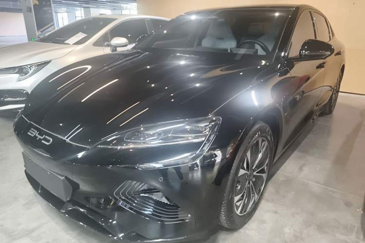 Used BYD Seal 2022 550 km Standard Range Rear-Wheel Drive Elite Version