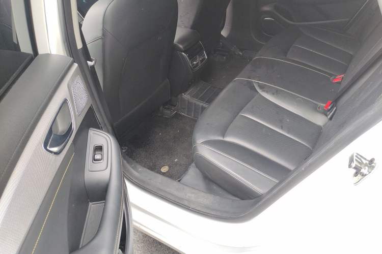 Used Roewe i6 MAX New Energy 2020 1.5T PHEV Sporty Cool Edition Left Rear Seat