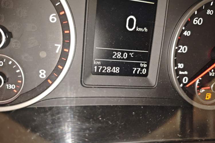 Used Volkswagen Tiguan 2012 1.8TSI Automatic All-Wheel Drive Elite Edition Odometer Close Up