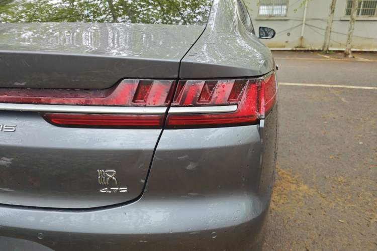 Used BYD Han 2020 DM Four-Wheel Drive Performance Edition Luxury Model Right Rear Taillight