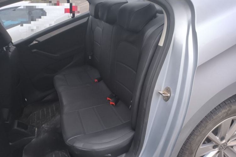 Used Volkswagen Jetta 2015 1.6L Manual Comfort Model