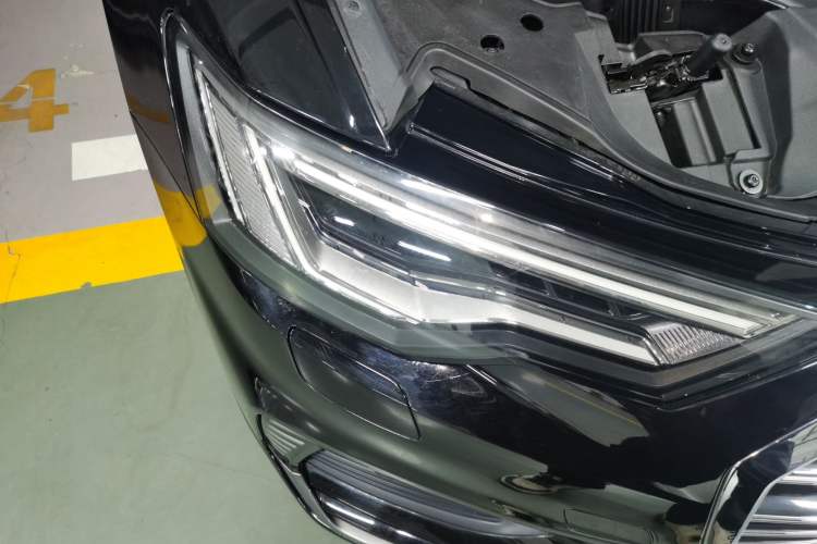 Used Audi A6L New Energy 2022 55 TFSI e quattro Right Front Headlight