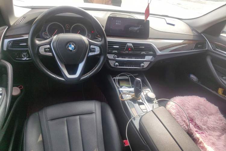 Used BMW 5 Series 2018 525Li Luxury Package
