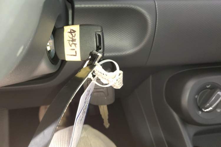 Used Wuling Hongguang New Energy 2025 Extended-Range Hybrid 50 km Utility Version
