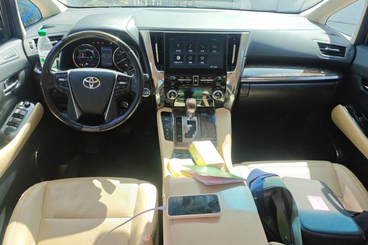 Used Toyota Alphard 2023 Dual-Motor 2.5L Premium Golden Edition