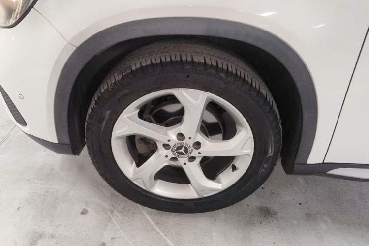 Used Mercedes-Benz GLA 2019 GLA 200 Dynamic Edition Left Front Wheel Hub