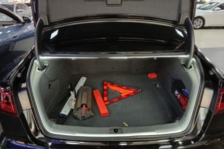 Used Audi A6L 2016 45 TFSI quattro Sport Edition Trunk