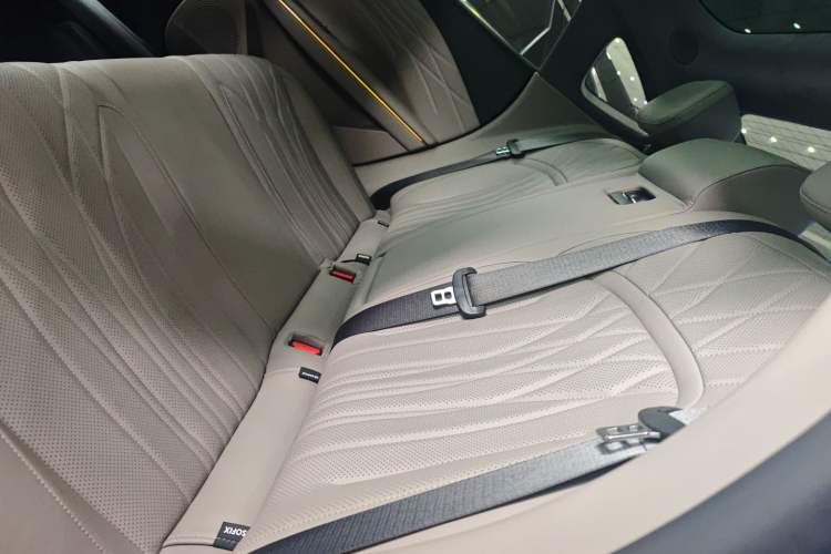 Used Geely Galaxy 8 2025 130km EM-P Starship Edition Left Rear Seat