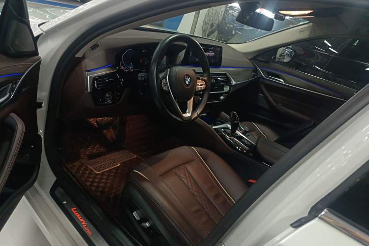Used BMW 5 Series New Energy 2020 530Le Luxury Package Driver Seat