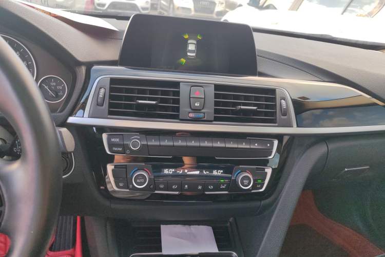 Used BMW 3 Series 2018 320Li Fashion Model
