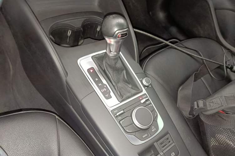 Used Audi A3 2016 Limousine 35 TFSI Prestige Edition