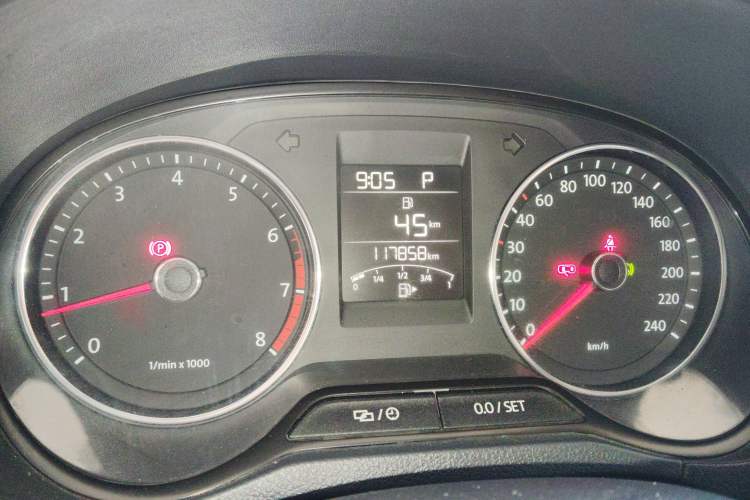 Used Volkswagen Polo 2014 1.6L Cross Polo Automatic