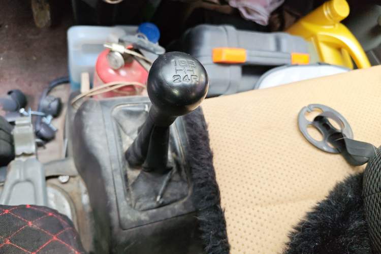 Used Wuling Rongguang 2012 1.2L Extended Basic Version LJY Gear Lever