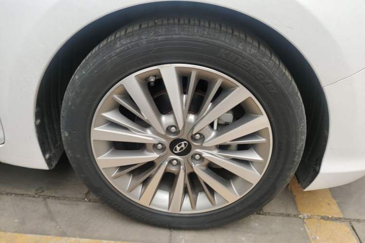 Used Hyundai Mistra 2017 1.8L Automatic Deluxe DLX Model China V Emission Standard
