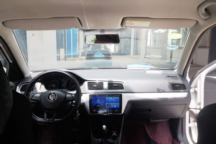 Used Volkswagen Lavida 2015 1.6L Automatic Fashion Edition