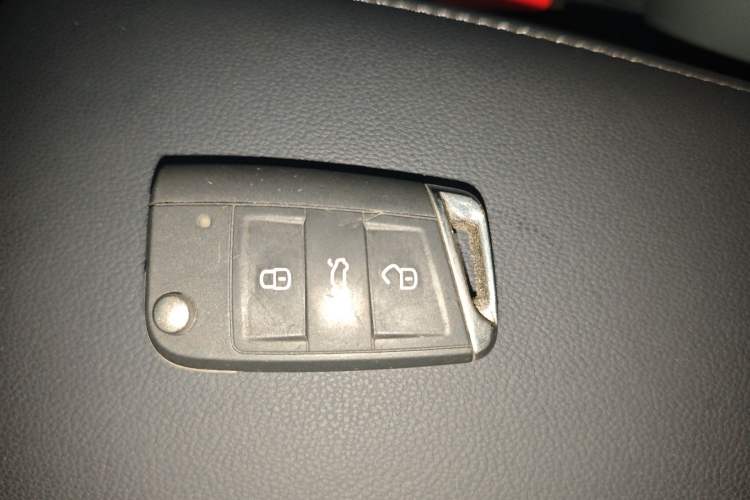 Used Volkswagen Tharu 2024 300TSI Two-Wheel-Drive Full Moon Edition