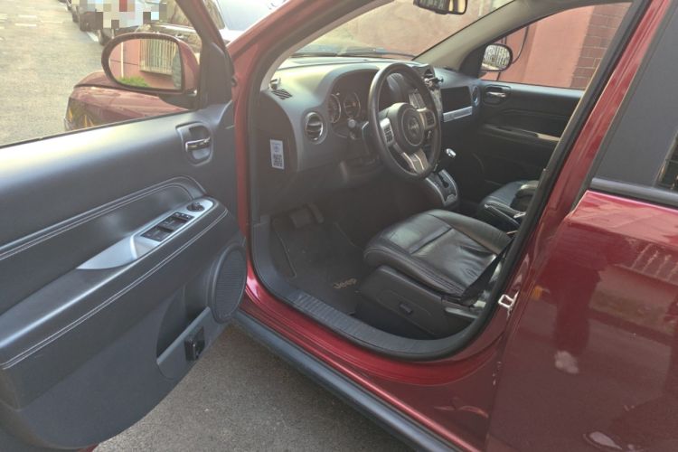 Used Jeep Compass 2013 2.0L two-wheel drive luxury version
