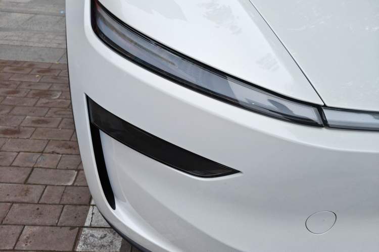 Used Tesla Model Y 2026 Rear-Drive Model
