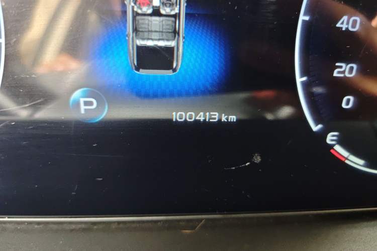 Used Geely Auto Haoyue 2020 1.8TD DCT Luxury Model 5 Seats Odometer Close Up