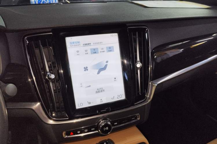 Used Volvo S90 2018 T5 Zhiyuan Edition
