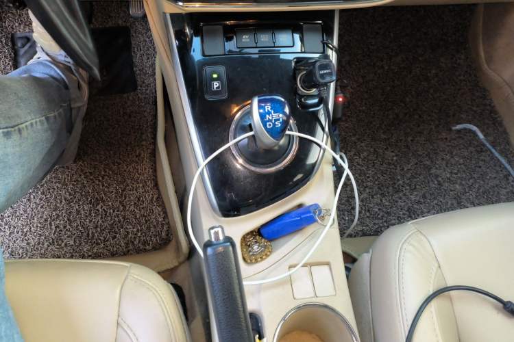 Used Toyota Corolla 2016 Dual-Engine 1.8L E-CVT Elite Edition