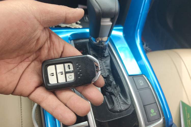 Used Honda Civic 2016 220TURBO CVT Luxury Edition
