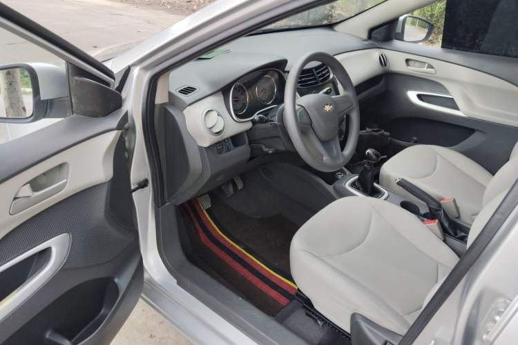 Used Chevrolet Sail 2015 Sail 3 1.5L Manual with Ideal Sunroof Edition