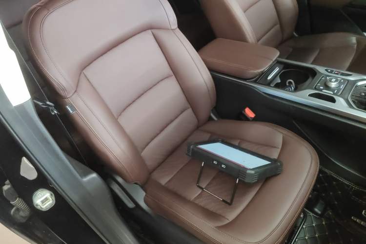 Used Geely Auto Haoyue 2022 1.8TD DCT Luxury 7-Seater Right Front Seat